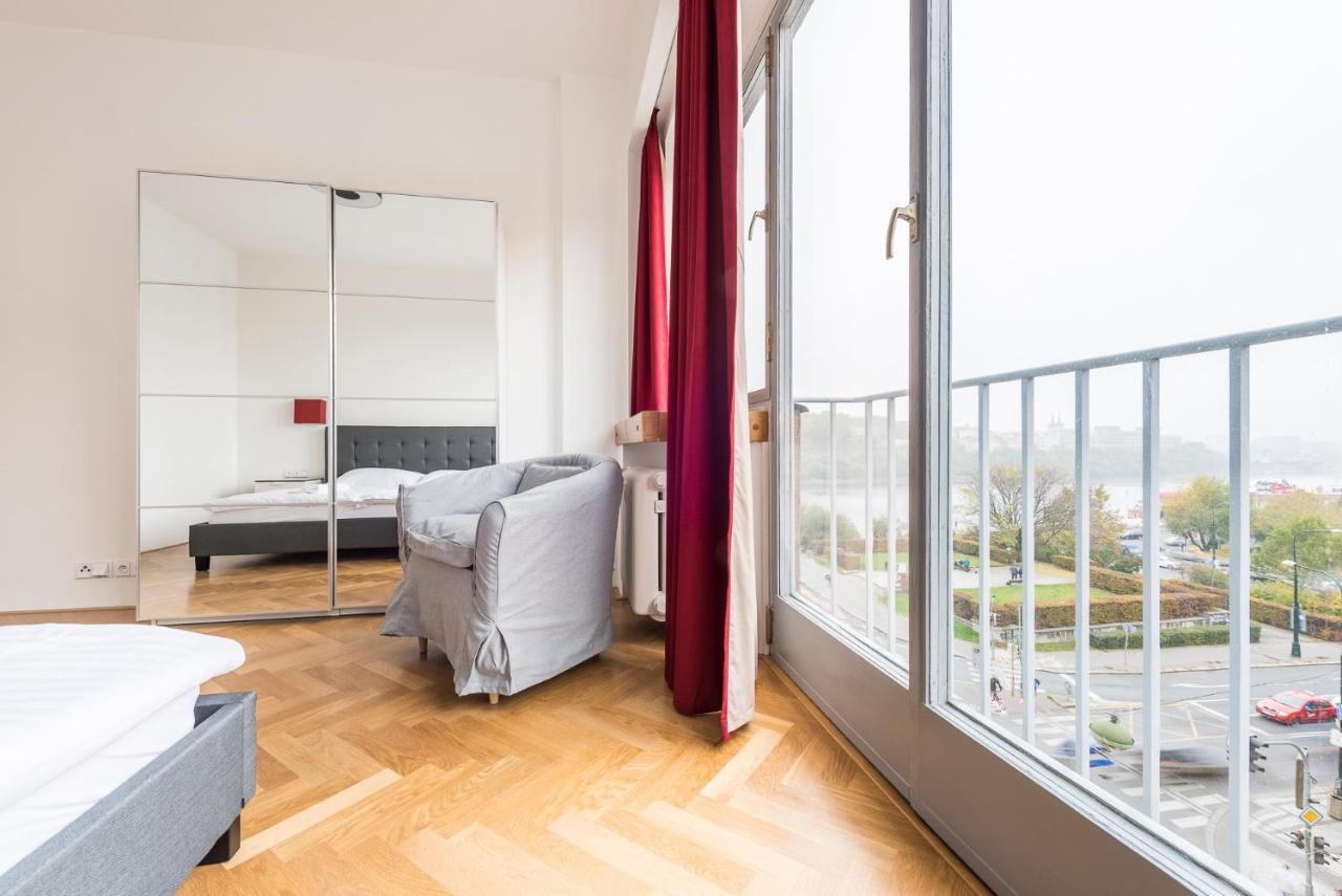 Merkur Apartments Прага Екстериор снимка