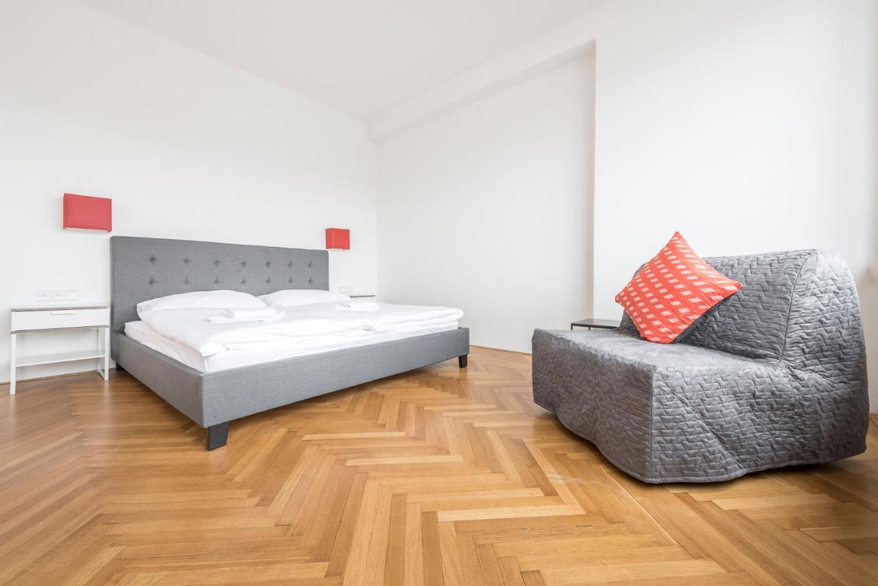 Merkur Apartments Прага Екстериор снимка