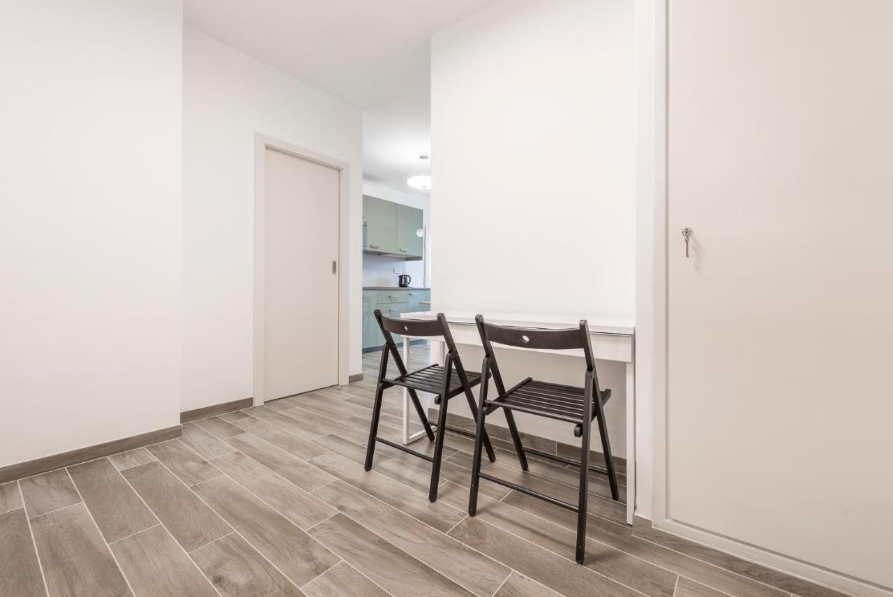 Merkur Apartments Прага Екстериор снимка