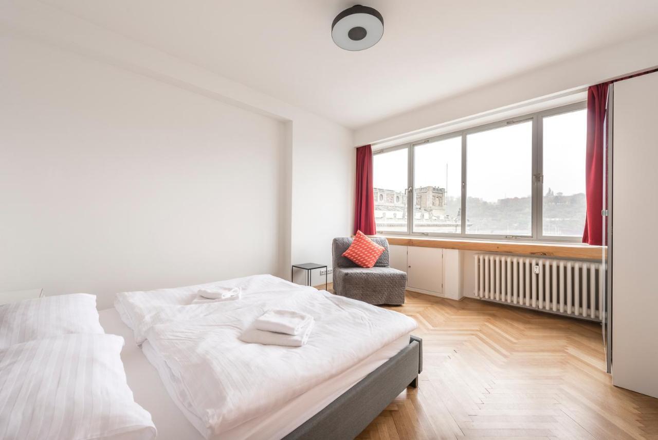 Merkur Apartments Прага Екстериор снимка